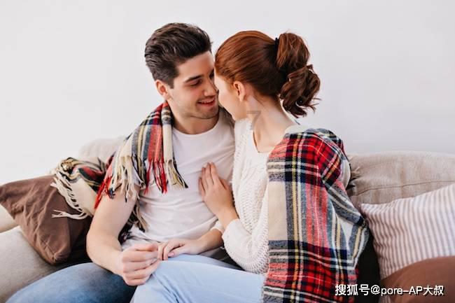 救援矮小的女孩