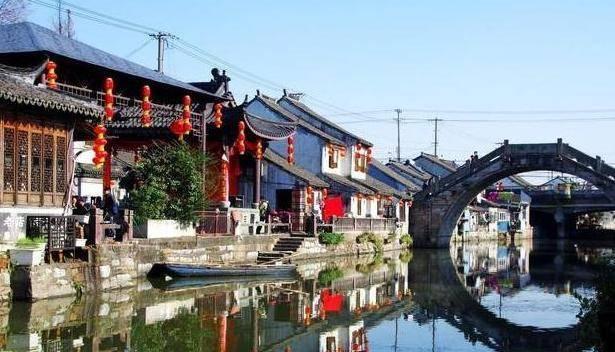 泉州东西塔，中国现存最高的一对石塔，著名的文物遗产，见证古代工匠高超技艺